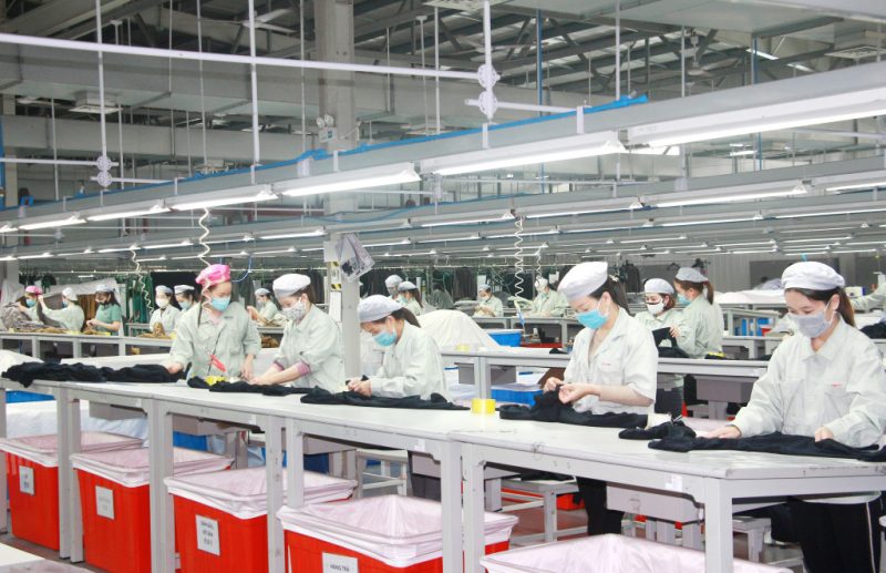 Nhiều nhà máy đang phải chịu sức ép cực lớn trước quyết định này 