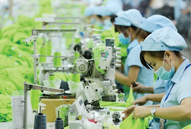 Các ngành chủ lực như gỗ, dệt may, da giày và kim loại sẽ chịu mức áp thuế này khi xuất khẩu sang Mỹ