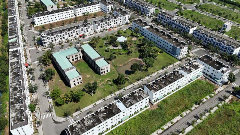 Hiện các sản phẩm ký gửi đã có sổ hồng riêng, khách hàng có thể công chứng ngay